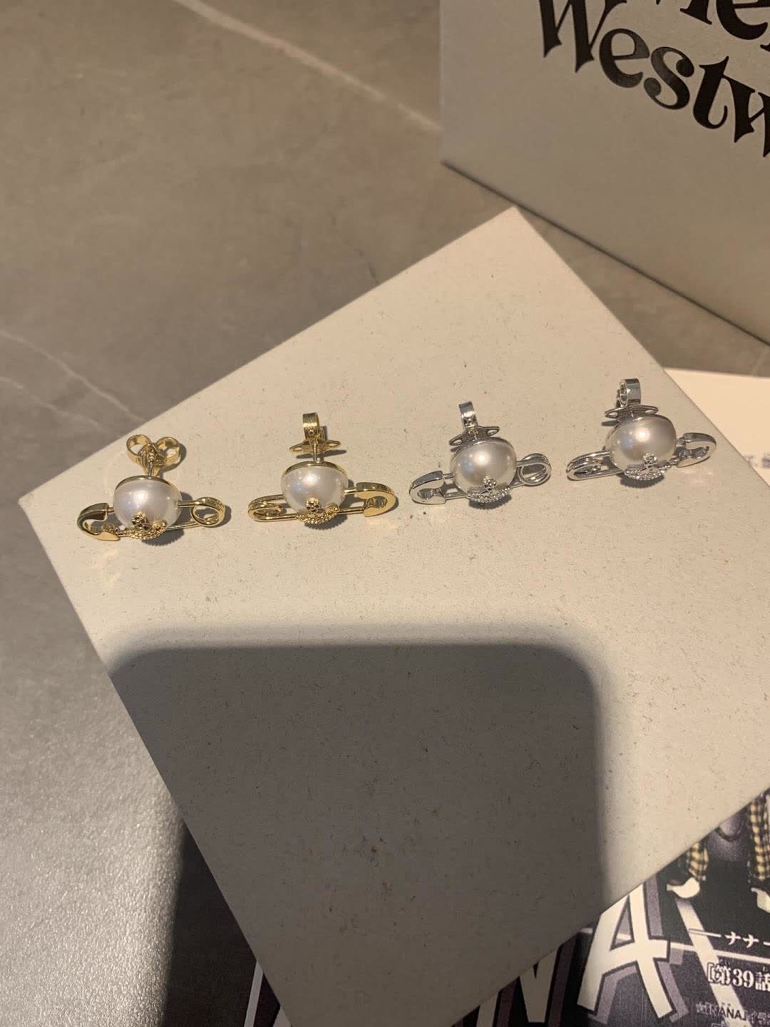 Vivienne Westwood Pearl Brooches